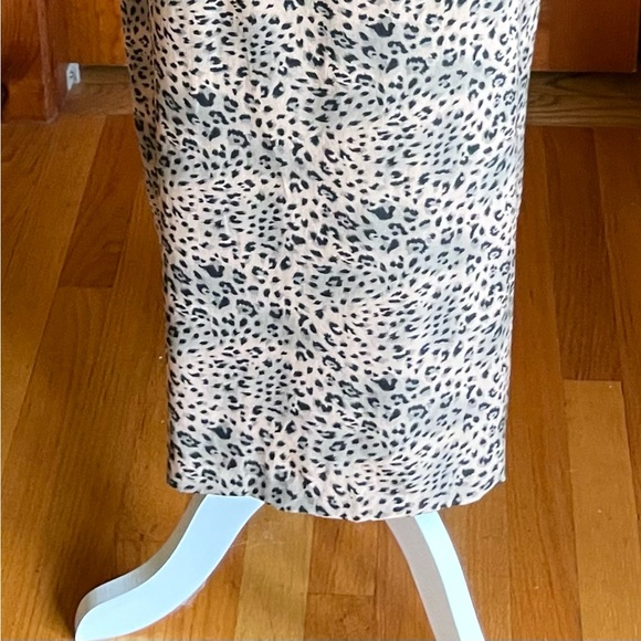 Silk leopard print dress in black, grey, taupe multi color. - Picture 3 of 9